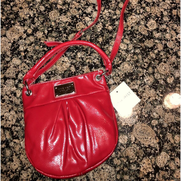 Nine West Red Patent Cross Body‎ or Carry Handbag Purse NWT New - Picture 1 of 5